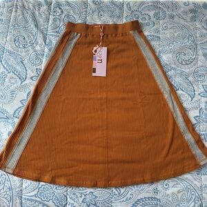 Udel New York Girls Camel Ribbed Skirt with Side Stripes Size XS NWT